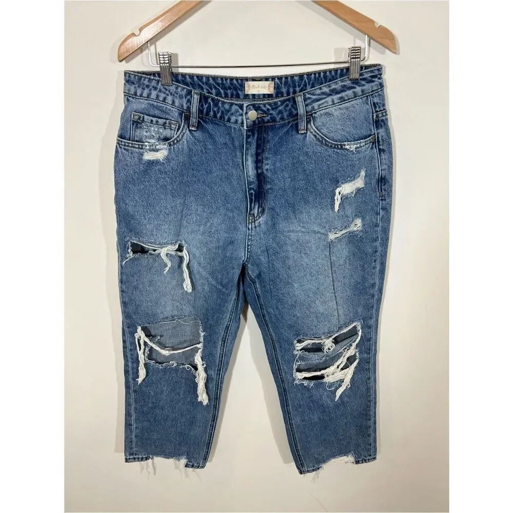Altar'd State Distressed Straight Leg Jeans High Rise V2306 | Size 31